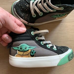 Star Wars Grogu Mandalorian GroundUp Kids Shoes Size 8